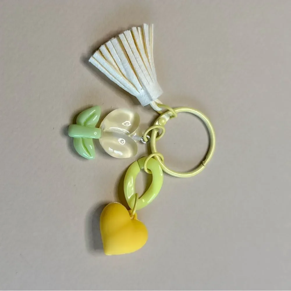 Floral keychain S1040